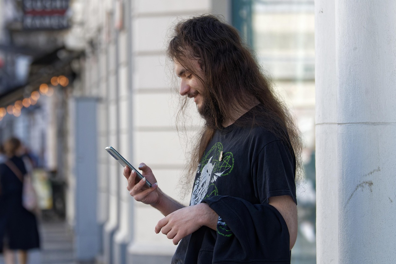 Manage Apps and Background Processes